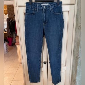 Levi’s 721 High Rise Skinny Ankle